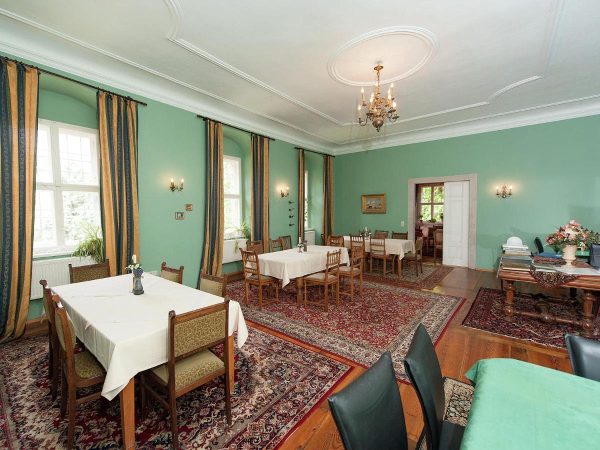 Vintage Apartment In Arzberg Triestewitz Buitenkant foto
