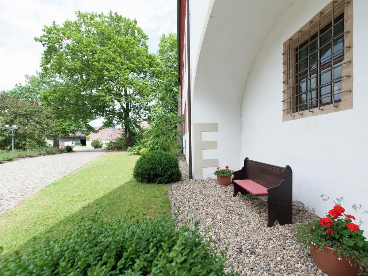 Vintage Apartment In Arzberg Triestewitz Buitenkant foto
