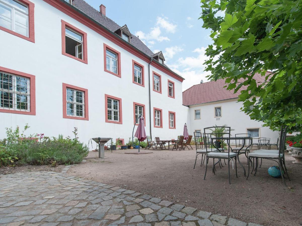 Vintage Apartment In Arzberg Triestewitz Buitenkant foto