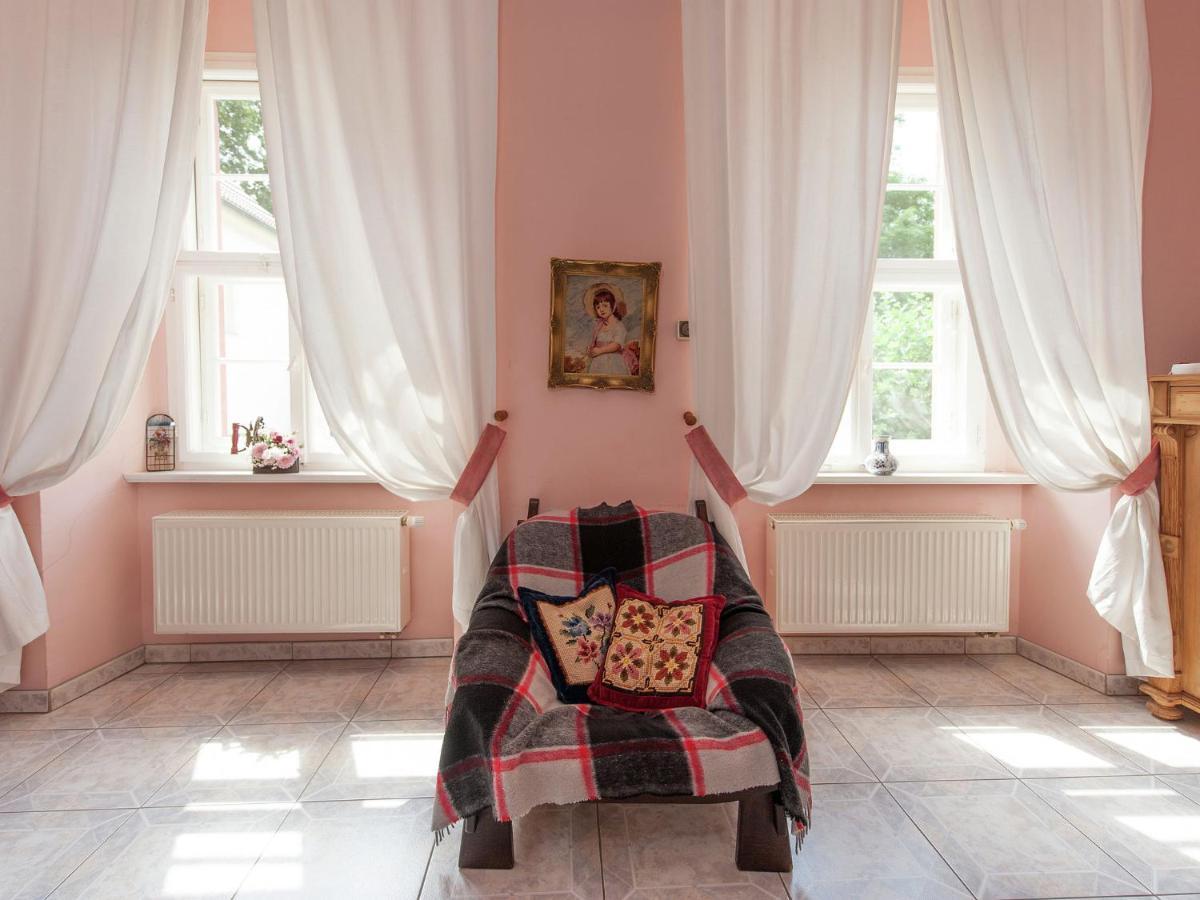 Vintage Apartment In Arzberg Triestewitz Buitenkant foto