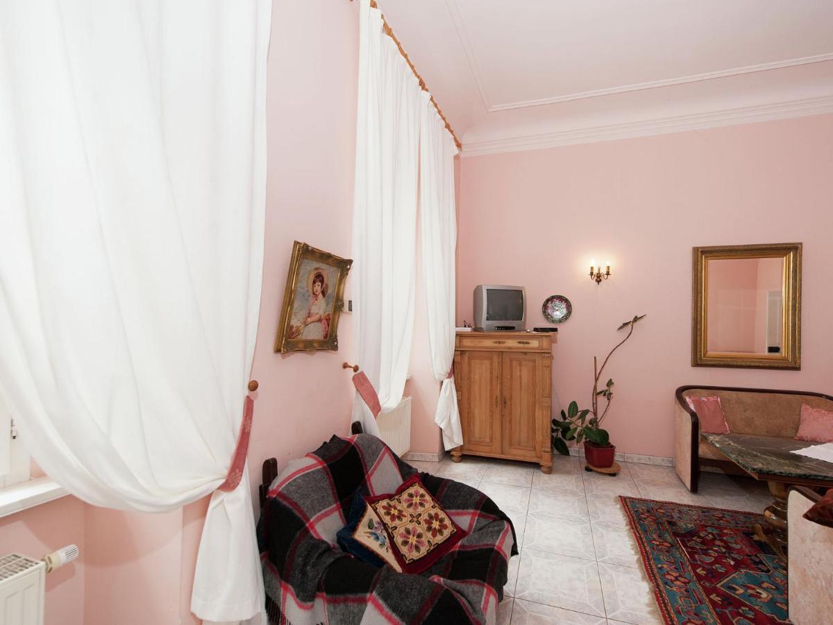 Vintage Apartment In Arzberg Triestewitz Buitenkant foto