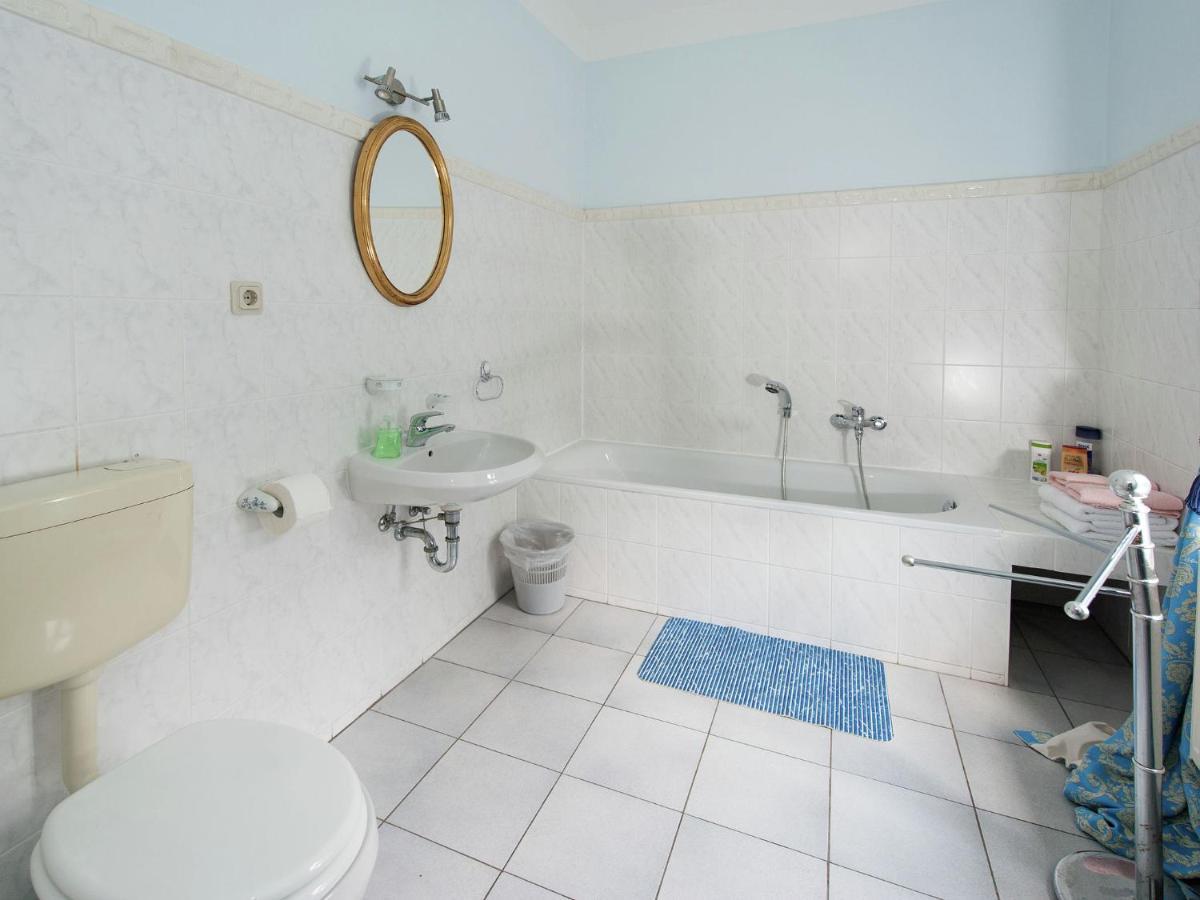 Vintage Apartment In Arzberg Triestewitz Buitenkant foto