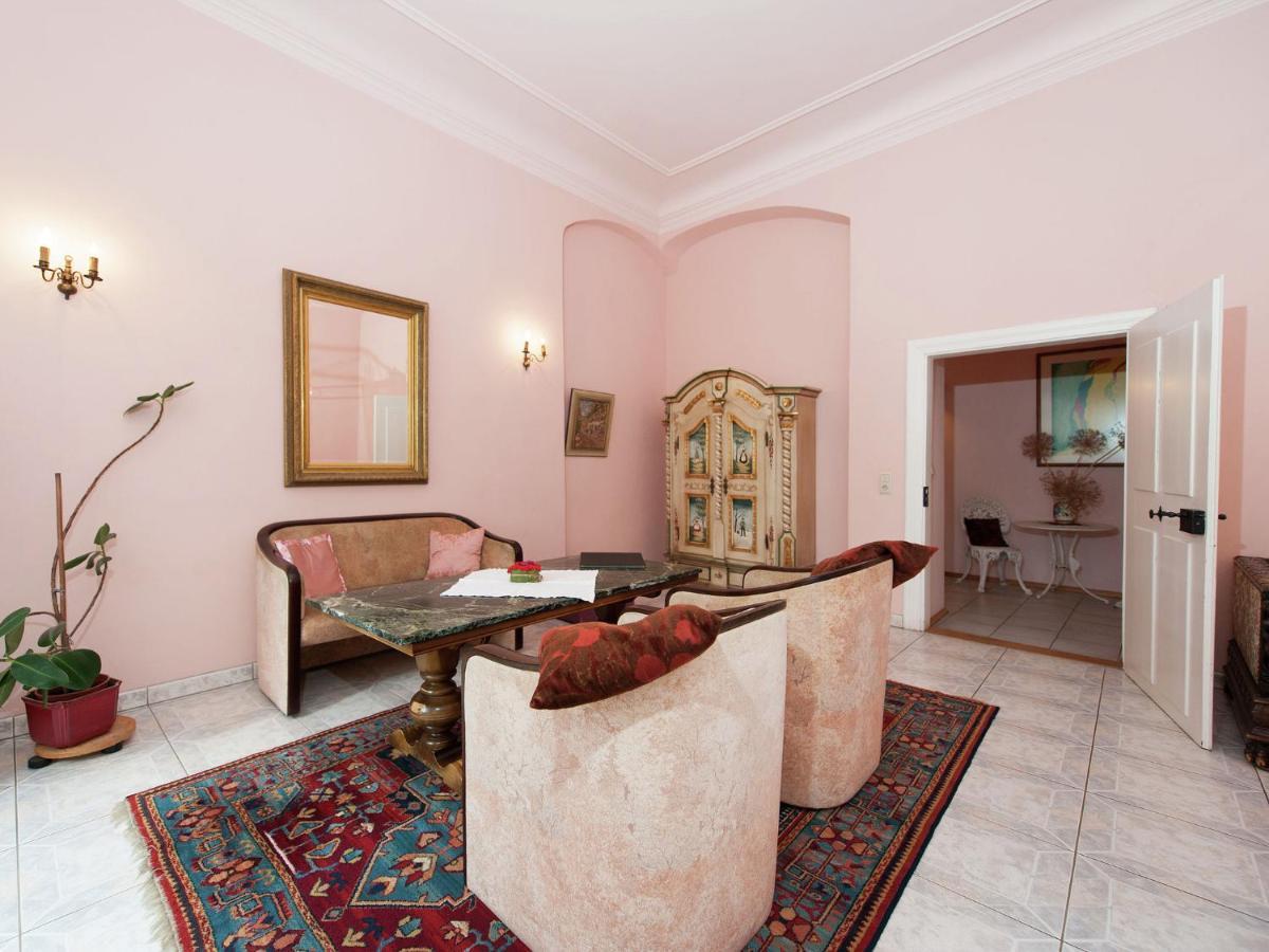 Vintage Apartment In Arzberg Triestewitz Buitenkant foto