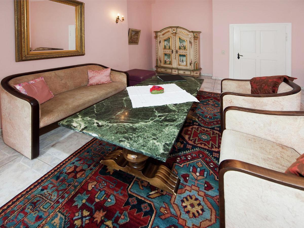 Vintage Apartment In Arzberg Triestewitz Buitenkant foto